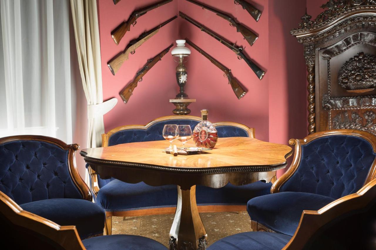 Hotel Gino Park Palace Považská Bystrica エクステリア 写真